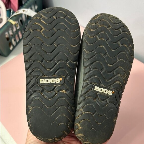 BOGS Kids Black Rain Boots - Picture 5 of 6